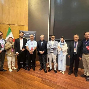 dr-minanajarzadeh-60