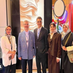 dr-minanajarzadeh-81